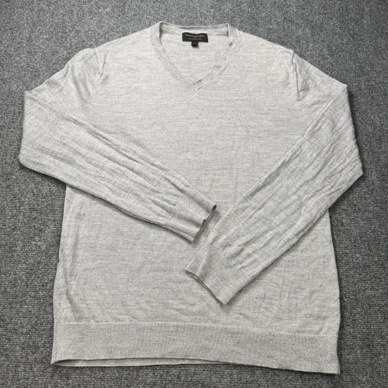 Banana Republic Sweater Mens Large Grey Merino Wool V Neck Long Sleeve