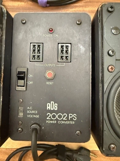 Altavoces ADS 2002 con reproductor de cassette Nakamichi 250 Foto 4 de 4