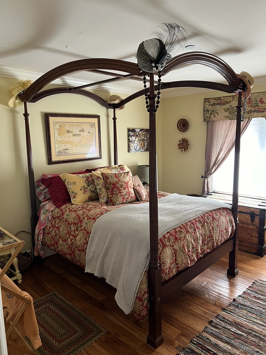 Reid classic mahogany canopy bed deals
