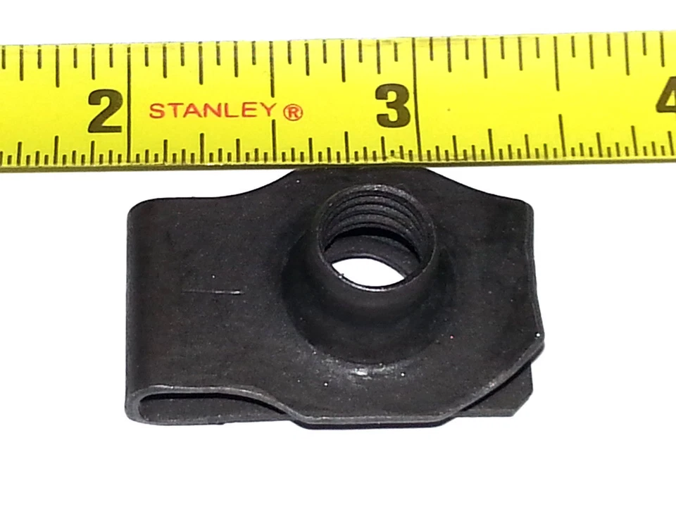 NOSR Ford Mercury Cuerpo Guardabarros Marco Rejilla 3/8-16 Perno U Clip Panel J Tuerca 4 piezas J Foto 3 de 4