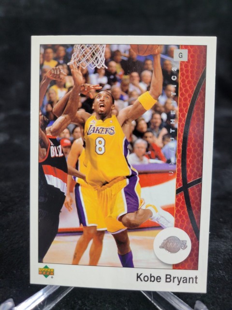 2002-03 UD Authentics #35 Kobe Bryant LA Lakers HOF