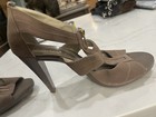 MICHAEL KORS BERKLEY T - STRAP ZIPPER BEIGE SUEDE SANDALS SIZE 9 GREAT CON — photo 6