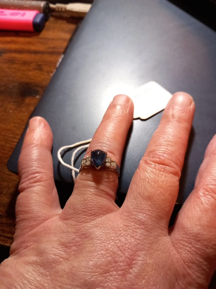 9ct White Gold Sapphire And Diamond Ring - Image 2 of 4