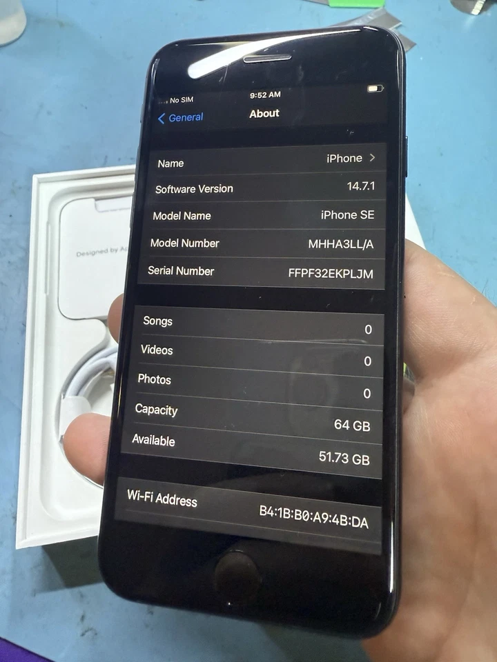 RARE IPhone SE 2020 Unlocked IOS 14.7.2 - can Be Jailbroken- Ships Fast 🚀 - Image 3 of 4