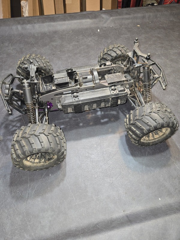 HPI Savage Flux 1/8 Brushless Electric Monster Truck Roller