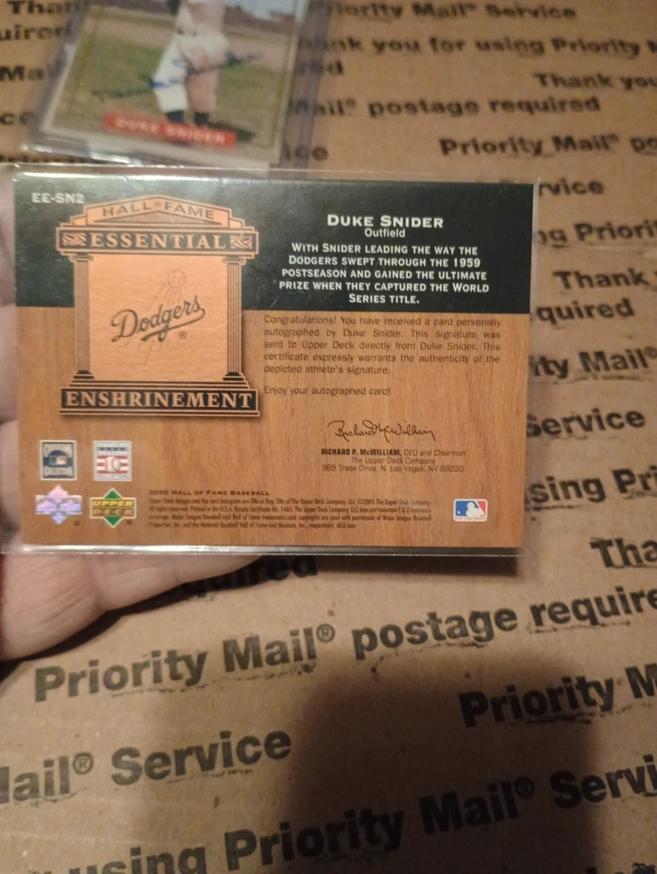 Upper Deck Essential Enshrinement 2005 25/03 Duke Snider Dodgers Foto 3 de 3