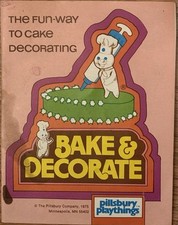 VTG 1975 Pillsbury Playthings Dough Boy Bake Decorate Cake Decorating Set