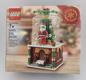 Lego Seasonal Snowglobe 40223 w Box & Manual arrives Assembled Fast Shipping!!
