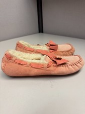 UGG Women's Moccasin Peach Slipper Size 7 New w/blemish