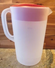 Rubbermaid Pitcher Classic 1 Gallon Clear Base Red Lid