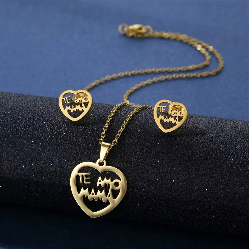 Mothers Day Gift Mama Letter Pendant Necklace Stainless Steel Chain Choker
