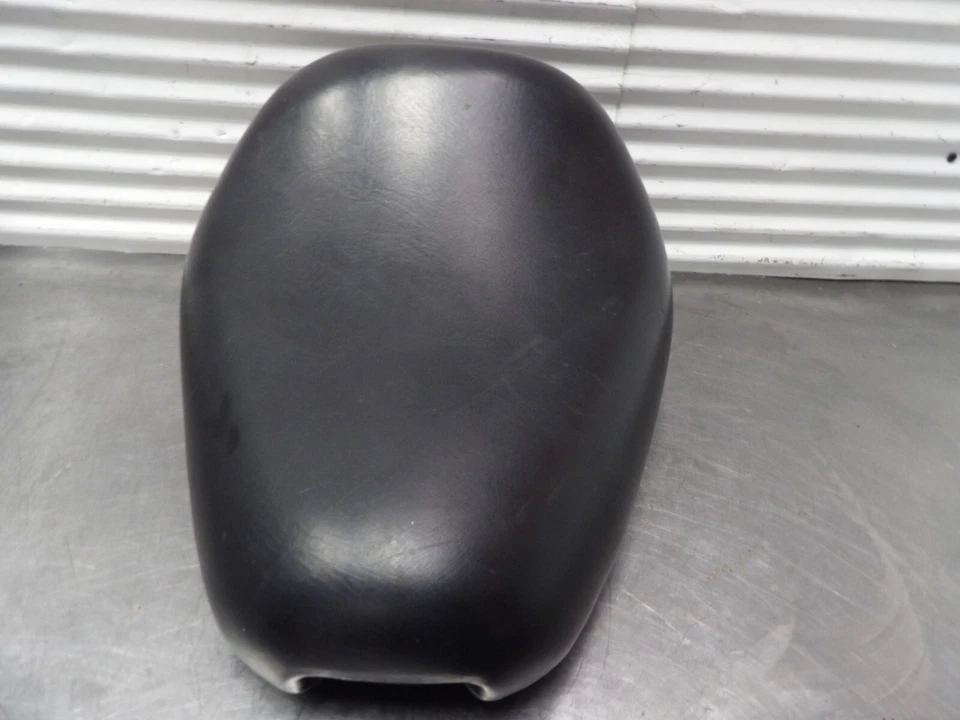 88-24 Yamaha Route 66 XV250 montaje asiento delantero 2UJ-2475H-00-00 Foto 2 de 4