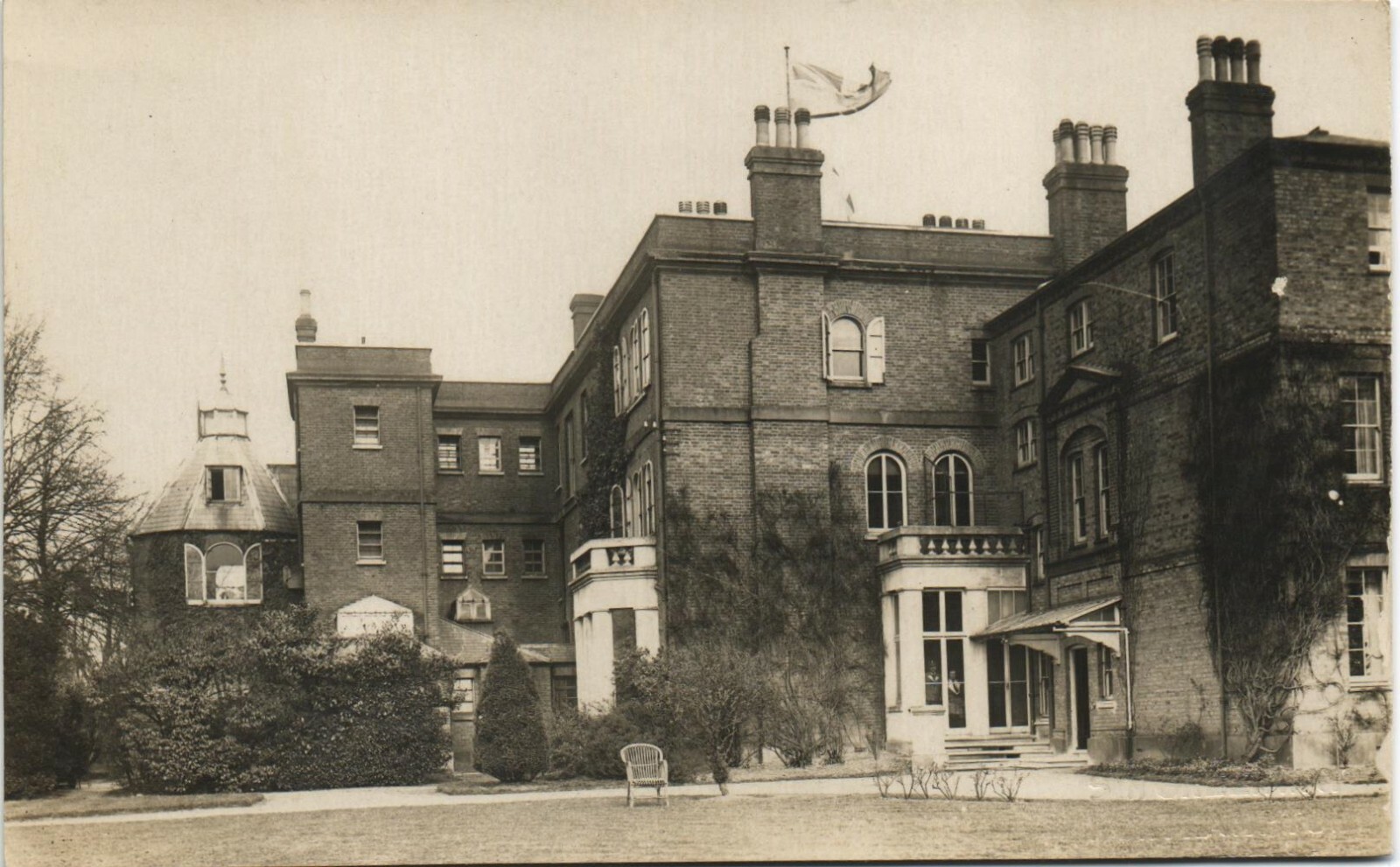 Northampton photo. Large Building by S.H.Greenway, Northampton
