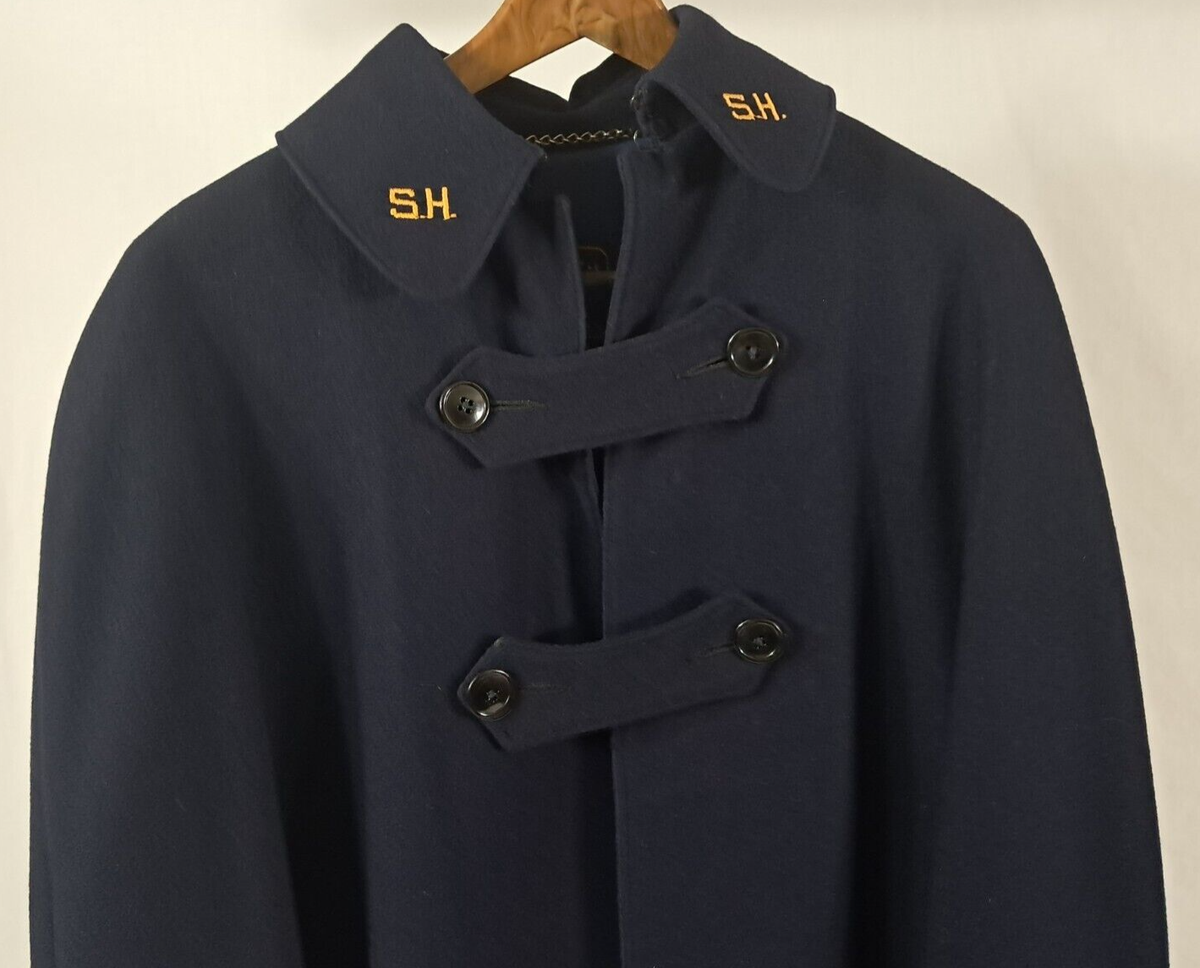 Bruck's Vintage WWII Era 1940's All Wool Nurse Cape Very Dark Blue