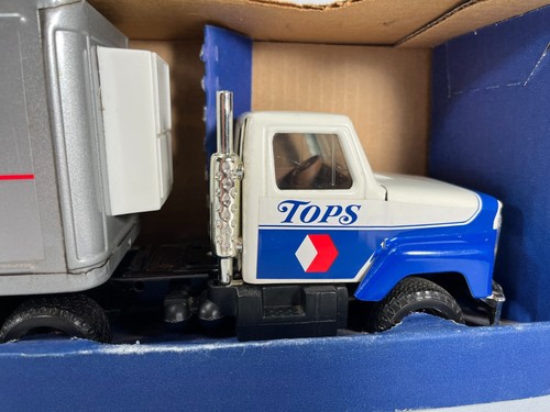 ERTL Tops Friendly Markets Tractor Trailer Truck Pressed Steel Buffalo NY 3119 - Picture 4 of 10