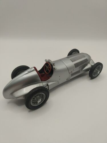 CMC Mercedes Benz W125 1937 flecha de plata nº4, modelo de coche escala 1:18 interior rojo - Imagen 13 de 13
