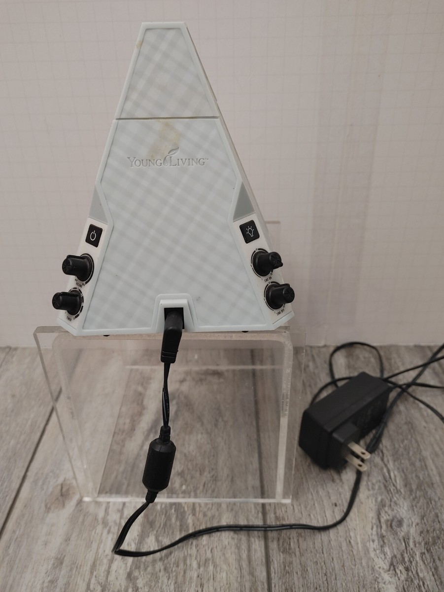 ヤングリビング　アロマラックスディフューザー ヤングリビング アロマラックスディフューザー Young Living Aroma Lux