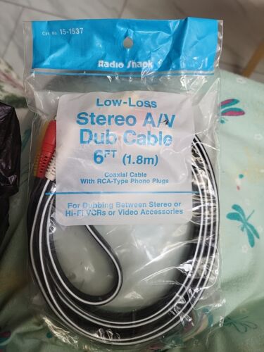Low-Loss Stereo A/V Dub Cable (6 ft) Coaxial Cable With RCA-Type Phono Plugs NIP - Foto 1 di 7