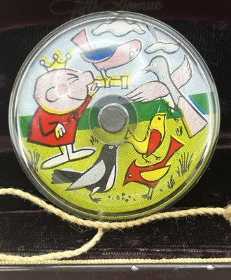 Vintage DUNCAN IMPERIAL JR Return Top Yoyo GREAT MID CENTURY GRAPHICS!