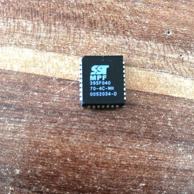 BIOS Flash Chip SST 39SF040 - PLCC32 - Original Fujitsu Amilo M-6100 - Rare