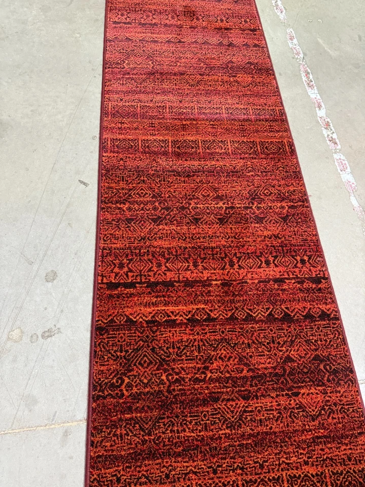 HALLWAY OR STAIR RUNNER RUG CARPET 26" WIDE, CUSTOM LENGTH - Image 3 of 4