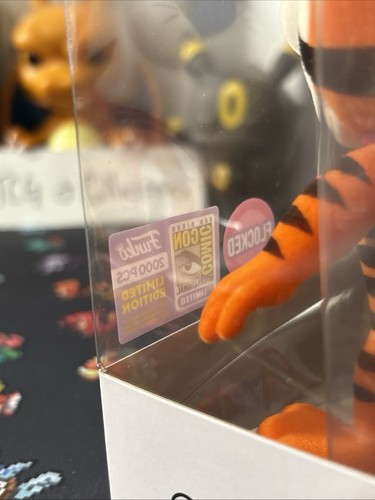 Funko Pop! Vinilo: Kellogg's - Tony the Tiger Surfing (Flocked) (SDCC) ¡LEER MIRA! - Imagen 11 de 15