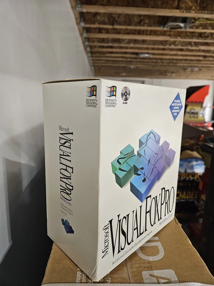 Microsoft Visual FoxPro Professional Edition – Boxed, Complete, Windows 95/NT - Image 2 of 4