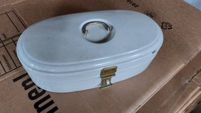Vintage Shabby Chic alter emaillierter Landhaus Style Brotkasten Brotdose weiß