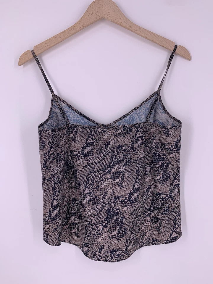 Veronica Beard Lowell Snake Print Silk Blouse With Camisole Size 0 Lightweight - Image 4 of 4