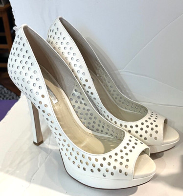 BCBGENERATION WHITE PERFORATED LEATHER HIGH HEEL PLATFORM PUMPS