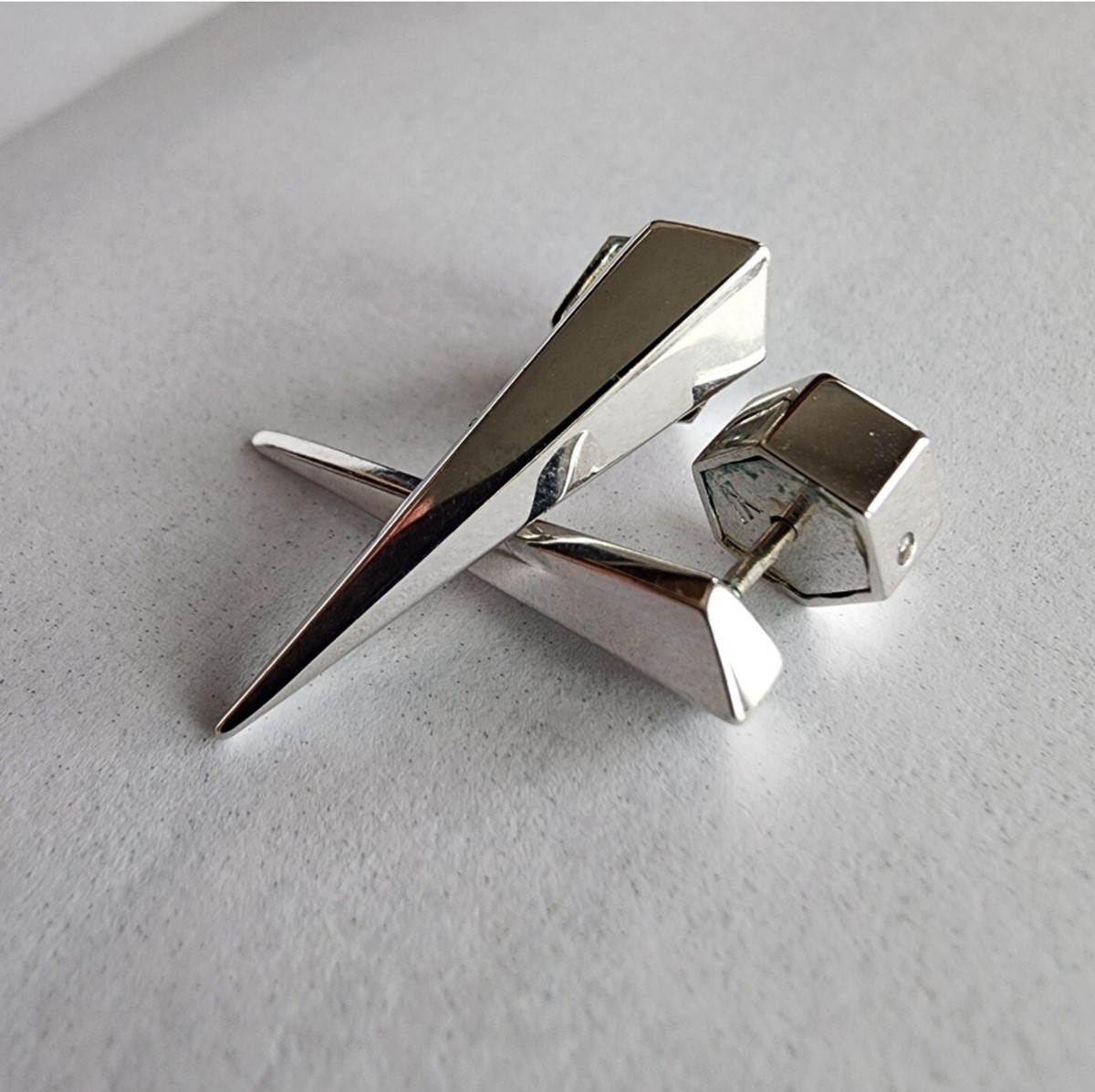 Via Saviene Vide Reversible Studs View 4
