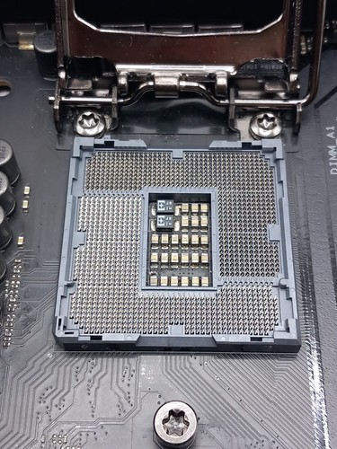 ASUS ROG MAXIMUS XIII HERO INTEL Z590 LGA1200 Support 11th Gen/10th Core CPU - Picture 5 of 6
