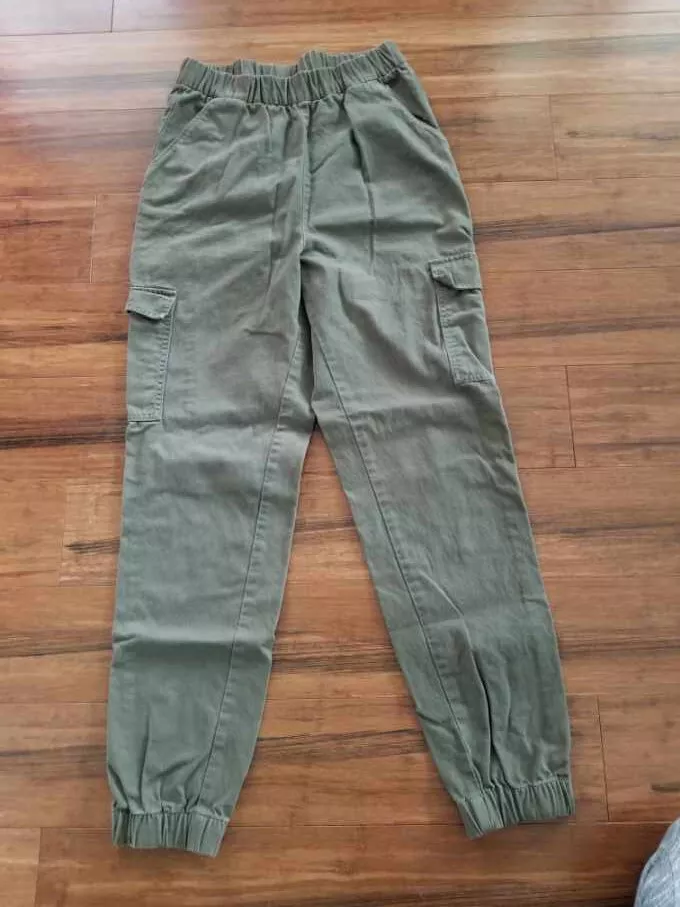 Divided by H&M Green Cargo Jogger Pants with Elastic Waist Band, Size 4