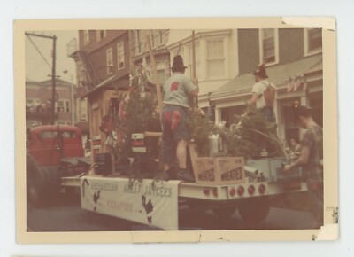 Vintage Photo Fireman's Parade Jaycees Float Kickapoo Shenandoah Heights PA 1966