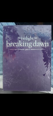 LIMITED EDITION COLLECTORS GIFT SET: The Twilight Saga Breaking Dawn Part 1