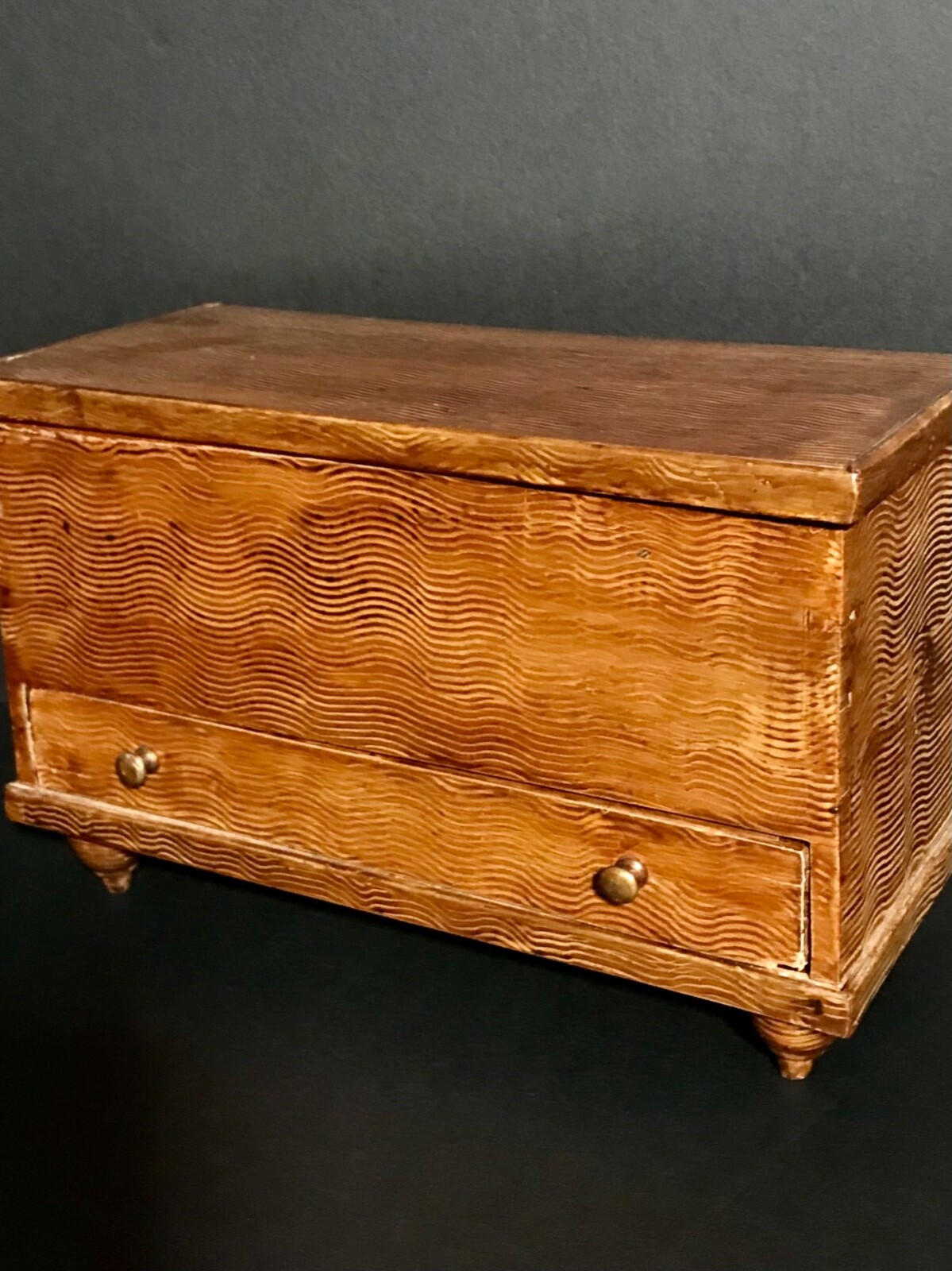 19TH C NORTHEASTERN MINIATURE GRAIN PAINTED BLANKET CHEST,DOVETAILS,SQUARE NAILS eBay