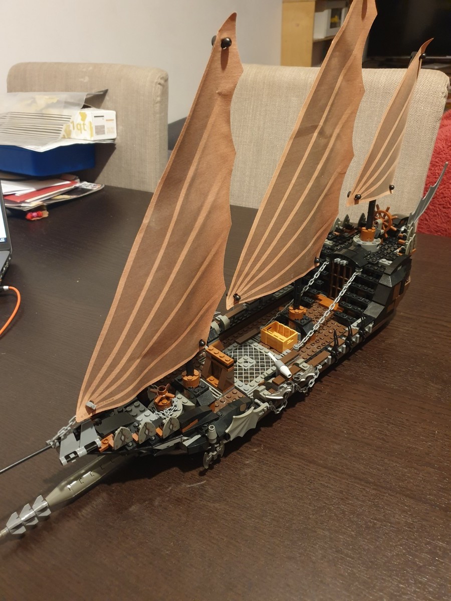 LEGO 79008 Pirate Ship Ambush Building Kit Lord of the Rings LOTR