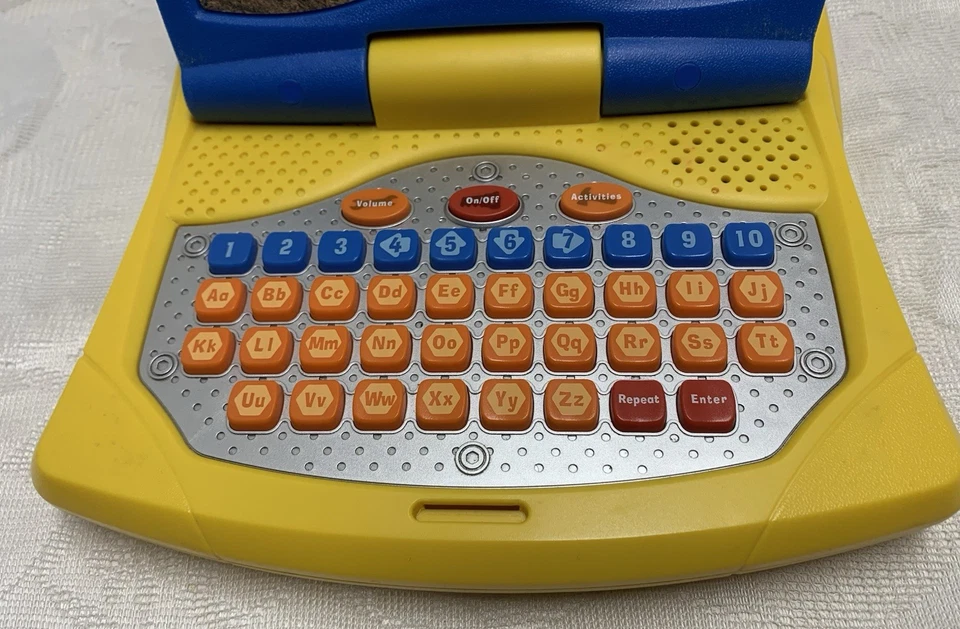 Обучающий ноутбук Bob the Builder & Scoop V-Tech 9 дюймов игрушка формы математических букв - Изображение 3 из 4