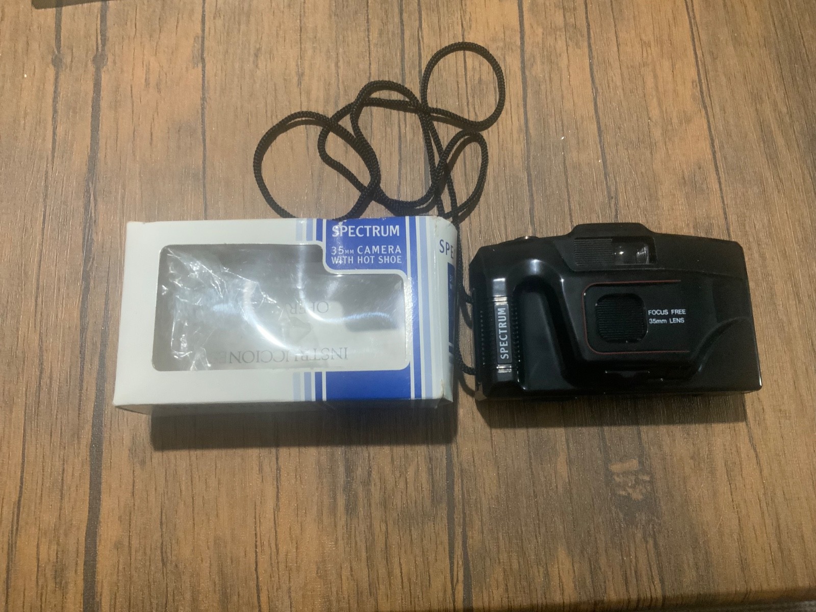 Rare Vintage Spectrum 35mm Camera Focus Free Compact Camera 80’s Neck Strap