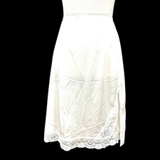 Vassarette Vintage White Lace Trim Half Slip Side Slit Bow Detail Medium USA