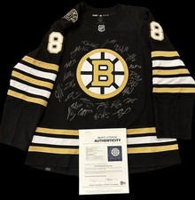 Boston Bruins 2023-24 Team Signed Authentic Centennial Pastrnak Jersey ~ BAS COA