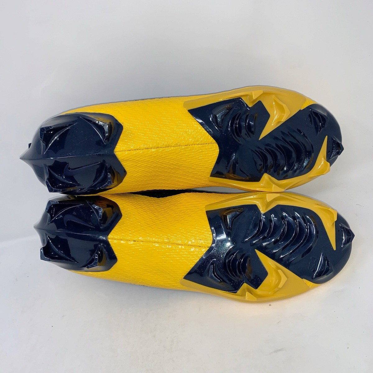 Air Jordan Vapor Edge Speed 2 Michigan Wolverines Cleats PE  display picture 1