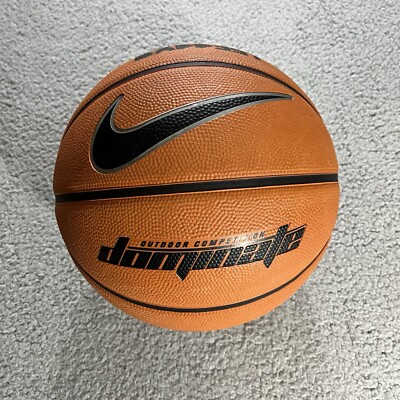 bola nike dominate 8p