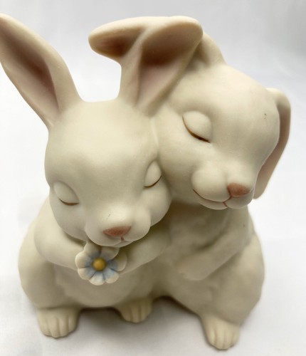 Vntg Porcelain Figurine Homco 1990 “He Loves Me” Easter Bunnies Hugging Rabbits - Picture 7 of 8