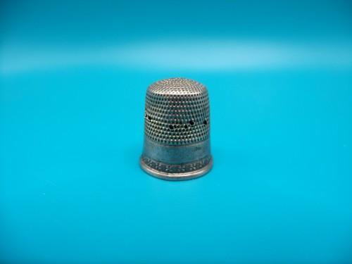 Antiker Fingerhut Sterlingsilber X Muster Design - Bild 2 von 6
