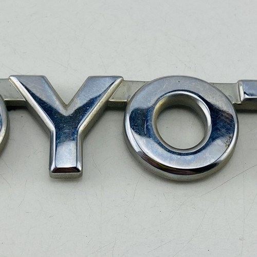 2004-2006 Toyota Sienna Emblem Logo Letters Badge Trunk Gate Rear Chrome OEM D39 - Picture 5 of 7