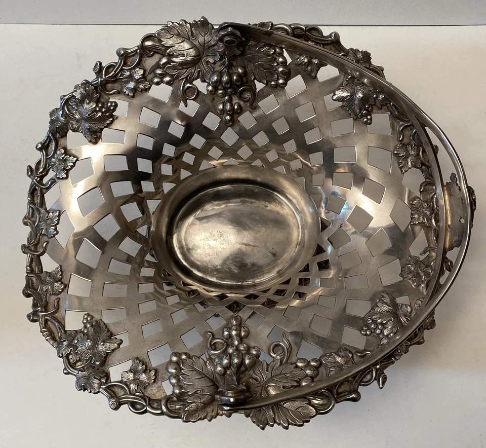 Cesta de novia de celosía plateada vintage Meriden Rogers Bros 2039 Foto 3 de 4