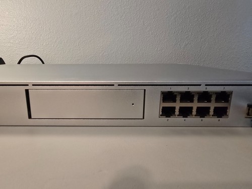 Ubiquiti Network Unifi Dream Machine Pro (UDM-Pro) - Picture 3 of 9