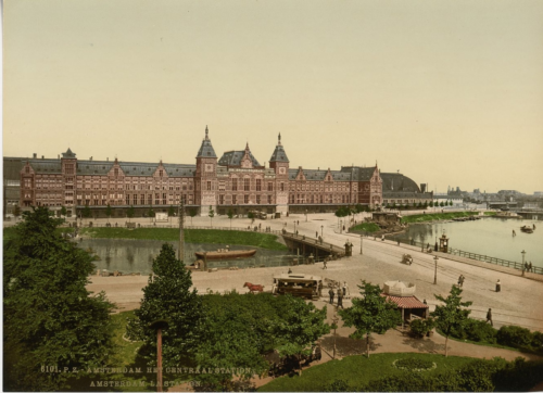 Amsterdam. Het Central Station.  Photochrome original d'époque, Vintage pho - Afbeelding 1 van 1