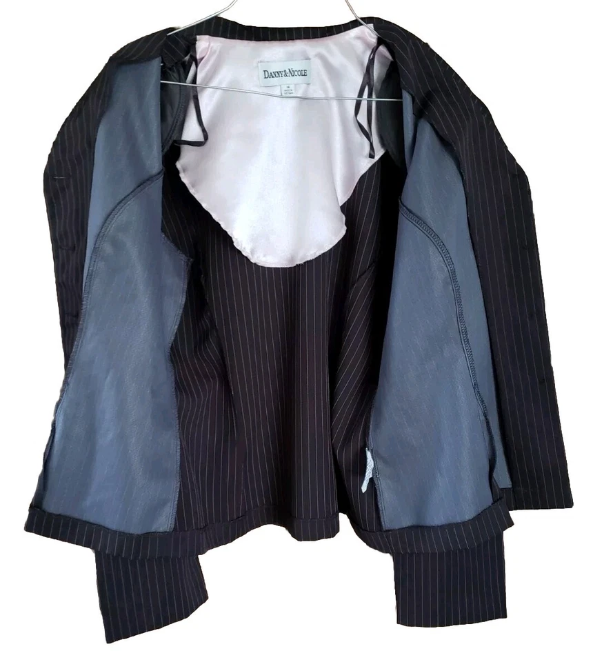 TRAJE PANTALÓN USADO DANNY & NICOLE 2 PIEZAS AZUL CON RAYAS ROSA TALLA 14 Foto 3 de 4